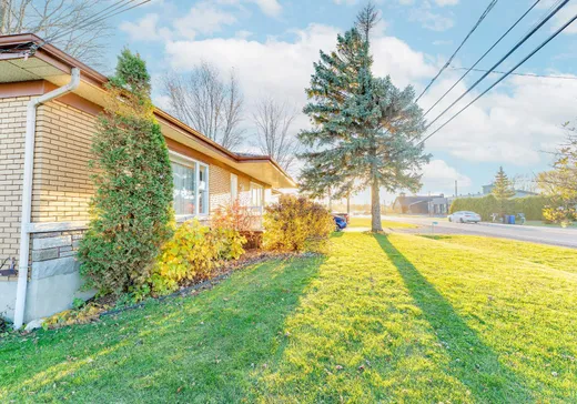 Maison à vendre - 360 Route 132, Sainte-Barbe, J0S 1P0