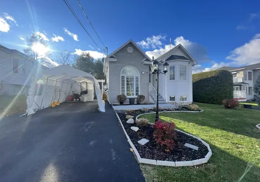 Maison à vendre - 610 Place Després, Sherbrooke, J1E 4C6
