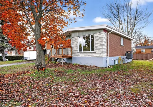 Maison à vendre - 585 Rue Rosa, Blainville, J7C 2A6