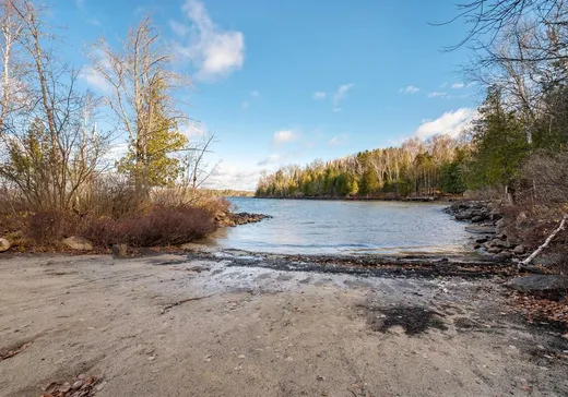 Maison à vendre - 1135 Ch. du Tour-du-Lac, Labelle, J0T 1R0