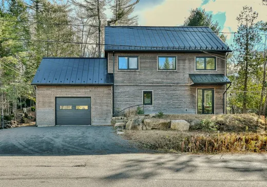 Maison à vendre - 2466 Rue St-Adolphe, Val David, J0T 2N0