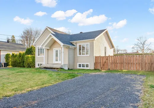 House for sale - 612 Rue de l'Aubépine, St-Nicolas, G7A 5K3