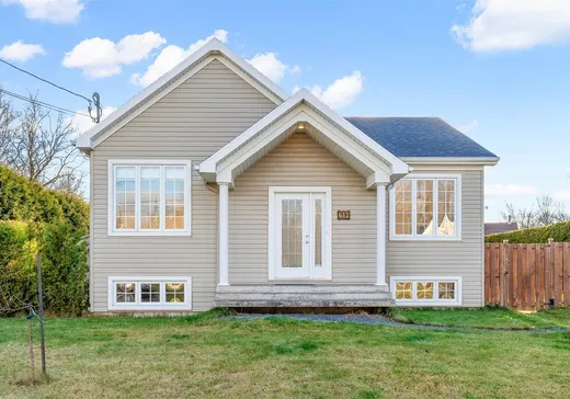 House for sale - 612 Rue de l'Aubépine, St-Nicolas, G7A 5K3