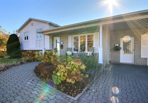 Maison à étages à vendre - 1429 Rue Duberger, Chambly, J3L5G7