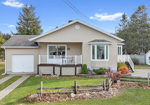 House for sale - 81 Route du Fleuve O., Ste-Luce-sur-Mer, G0K 1P0