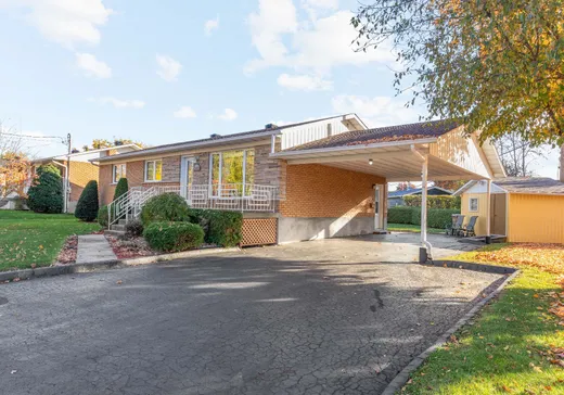 House for sale - 207 Rue St-Laurent, Salaberry-de-Valleyfield, J6S 6B8