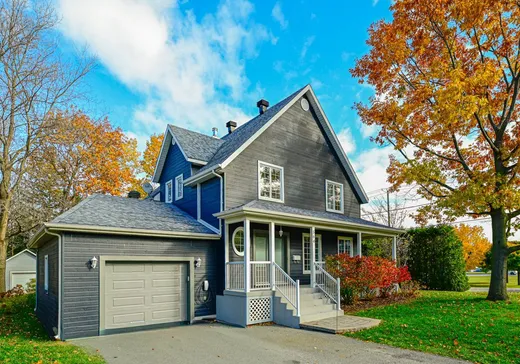 House for sale - 564 Rue Vendôme, Mont-Saint-Hilaire, J3H 4Y1