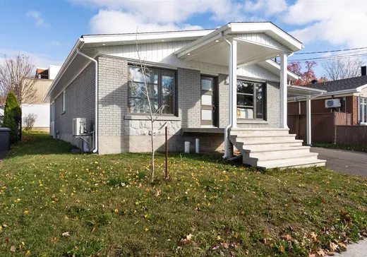 Bungalow à vendre - 78 Boul. des Ormes, Drummondville, J2B8S2