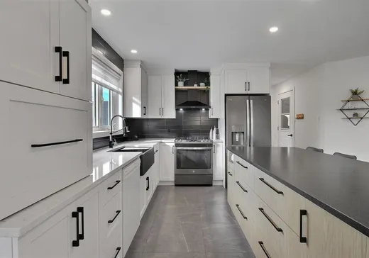 House for sale - 28 Rue Debilly, Louisville, G6T 1P2