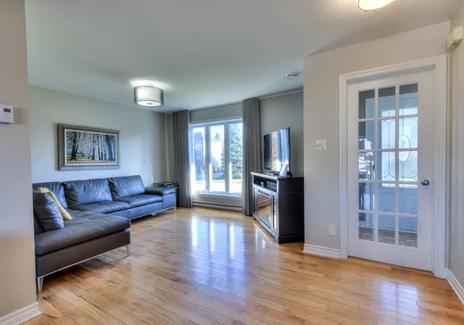 House for sale - 54 Rue des Chênes, Saint-Zotique, J0P 1Z0