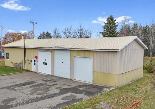 Maison à vendre - 235 Av. Drewitt, Rimouski, G5M 1L1