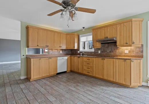 Maison à vendre - 98 Rue Bordeleau, Saint-Charles-Borromée, J6E 2H6