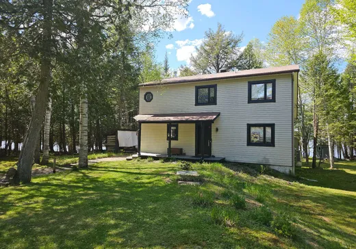 Maison à vendre - 60 Ch. de la Pointe-Manitou, Nominingue, J0W 1R0