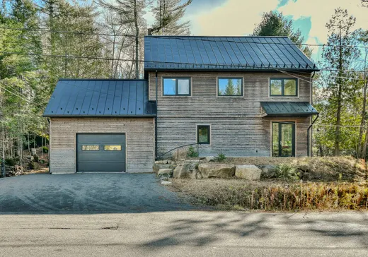 House for sale - 2466 Rue St-Adolphe, Val David, J0T 2N0