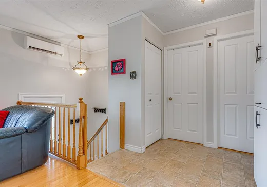 House for sale - 1572 Rue Manseau, Sainte-Marthe-sur-le-Lac, J1N 1P6