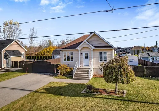 Bungalow for sale - 236 22e Avenue, Saint-Zotique, J0P1Z0