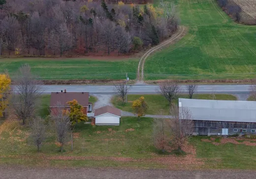 Fermette à vendre - 52F Route 116 E., Warwick, J0A 1M0