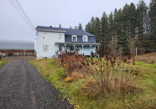 Maison à étages à vendre - 65 Ch. du Golf, Matapedia, G5J2A6