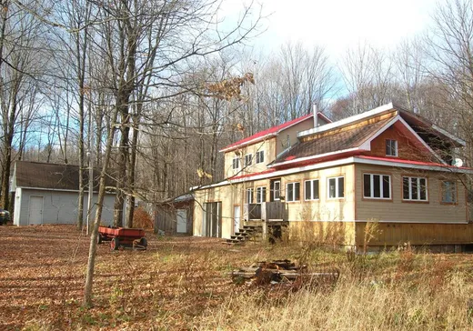 Two or more stories for sale - 390 Rue des Trembles, Weedon, J0A1J0