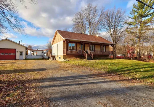 Maison à vendre - 631 Rue St-Alexis, Trois-Rivières, G8T 1B4