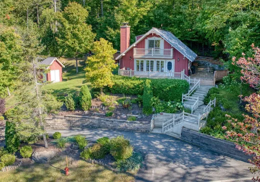 Maison à vendre - 108 Ch. des Skieurs, Saint-Sauveur, J0R 1R2