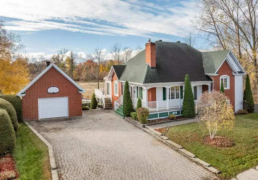 Bungalow for sale - 520 Rue Yamaska O., Farnham, J2N1H2