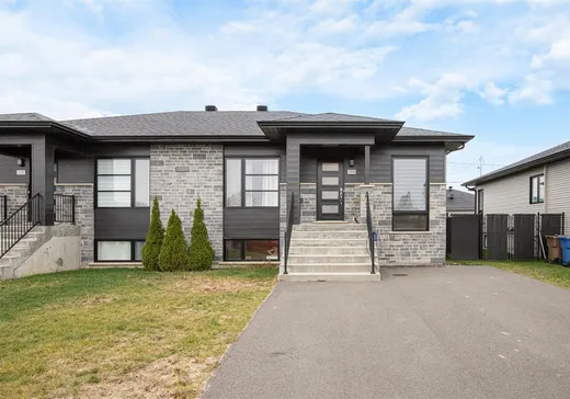 Bungalow for sale - 328 Rue Deslauriers, Farnham, J2N0G4