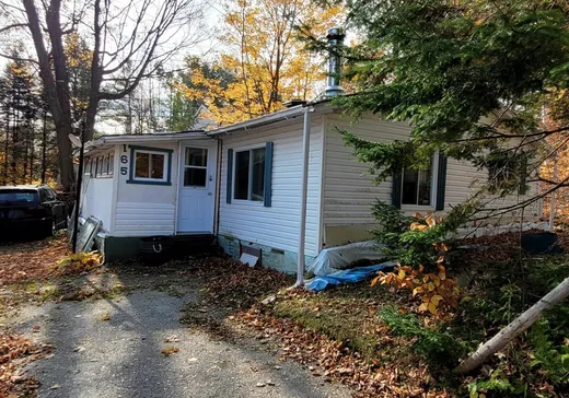 Bungalow à vendre - 165 Rue Rose, Saint-Calixte, J0K1Z0