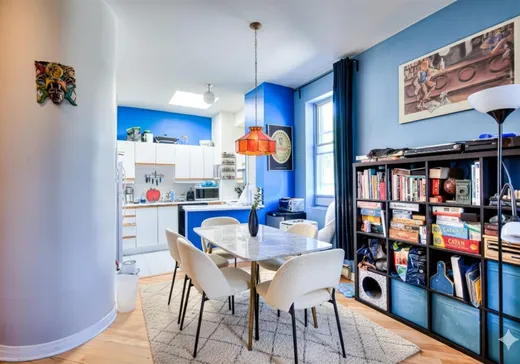 Condo à vendre - 3626 Rue Aylmer, App. 402, Montréal (Centreville), H2X 2C2