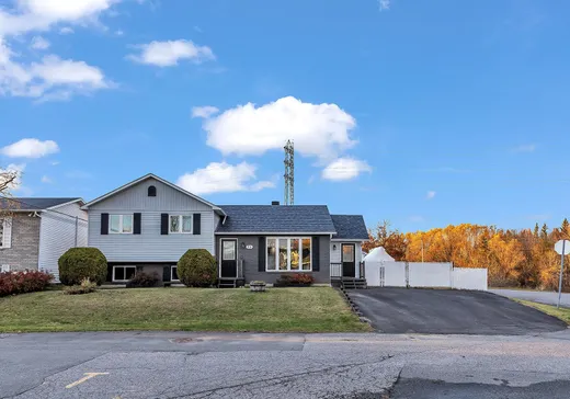 Maison à étages à vendre - 75 Rue du Poitou, Gatineau, J8M1H3