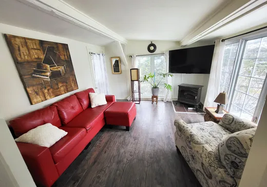 Maison à vendre - 2405 Ch. Lemire, Sherbrooke, J1H 0C5