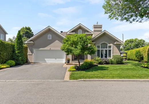 Maison à étages à vendre - 77 Rue Rousseau, Salaberry-de-Valleyfield, J6T6M8