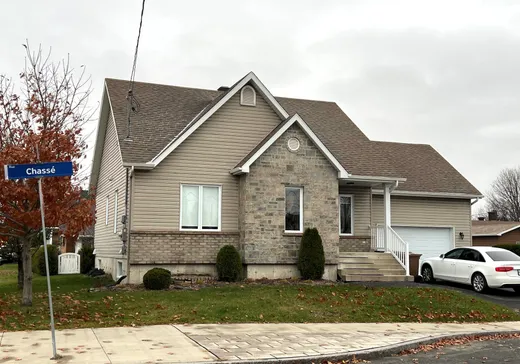 Maison à vendre - 695 Rue Chassé, Drummondville, J2C 0P1
