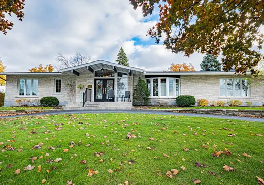 Maison à étages à vendre - 225 Rue Ellice, Salaberry-de-Valleyfield, J6T1G2