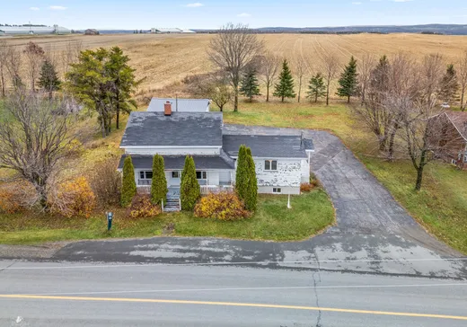 Maison à étages à vendre - 277 Rg du Bas-St-Jacques, Saint-Elzéar, G0S2J1