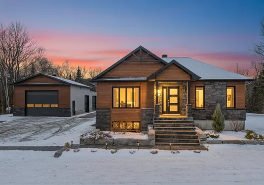 Bungalow à vendre - 111 Rue de l'Orée-des-Bois, Sainte-Catherine-de-la-Jacques-Cartier, G3N0W9