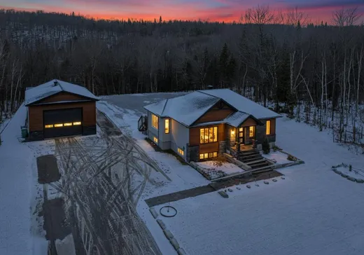 Maison à vendre - 111 Rue de l'Orée-des-Bois, Sainte-Catherine-de-la-Jacques-Cartier, G3N 0W9