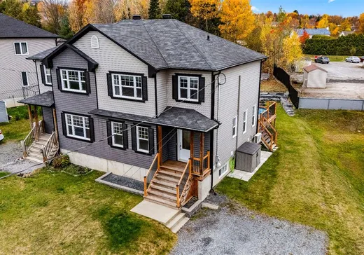 Maison à étages à vendre - 1397 Rue Adélard-Dumas, Fleurimont, J1E4M4