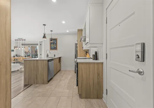 Condo à vendre - 3780 Rue Médard-Émard, App. 102, St-Hubert, J3Y 0W3