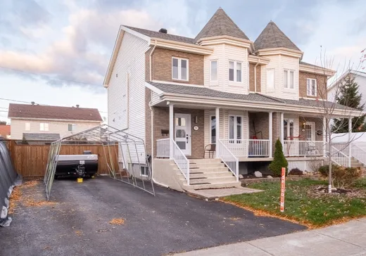 Maison à étages à vendre - 20 Rue Trahan, Sainte-Thérèse, J7E5V1