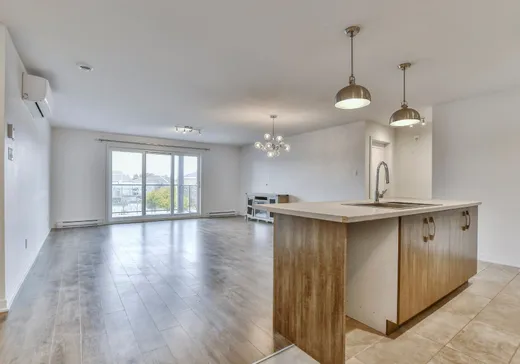 Condo à vendre - 3019 Boul. des Promenades, Sainte-Marthe-sur-le-Lac, J0N 1P0