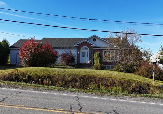 Two or more stories for sale - 2609 Route 257, Weedon, J0B3J0