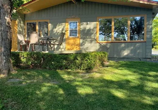 Bungalow à vendre - 176 Des Cèdres, Montréal (Centreville), G0M2B0