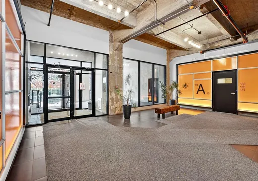 Loft à vendre - 3700 Rue St-Antoine O., App. 418, St-Henri (Île de Montréal), H4C 0B1