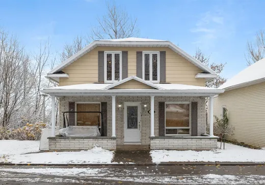 Maison à vendre - 198 Boul. St-Laurent, Donnacona, G3M 2S4