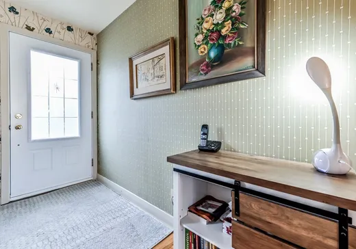 Maison à vendre - 281 Rue Clifton, Otterburn Park, J3H 1W9