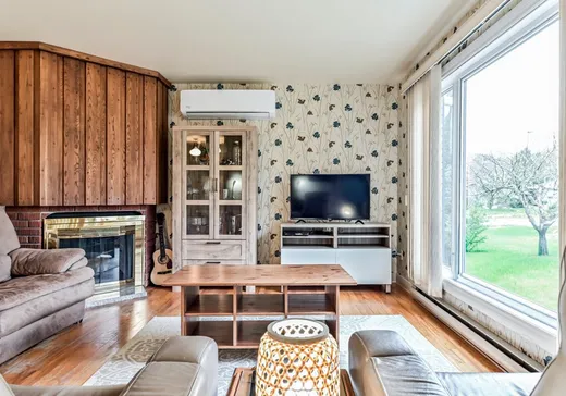 Maison à vendre - 281 Rue Clifton, Otterburn Park, J3H 1W9