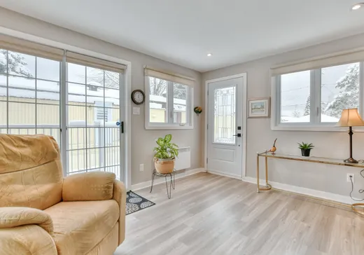 Maison à vendre - 543 26e avenue du Domaine, Sainte-Marthe-sur-le-Lac, J0N 1P0