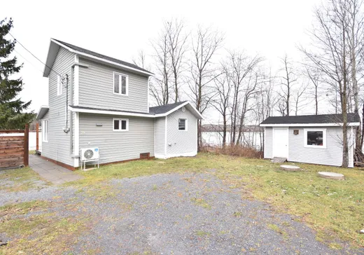 House for sale - 28 Ch. du Lac S., Saint-Mathieu-de-Rioux, G0L 3T0