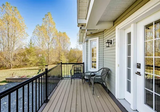 House for sale - 42 Rue Principale, St-Francois-Xavier-de-Brompton, J0B 2V0